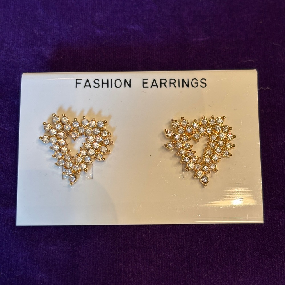 Vintage Rhinestone Heart Stud Earrings Gold Tone Sparkly Romantic Jewelry
